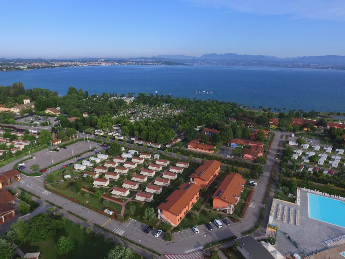 The Garda Village Sirmione Esterno foto